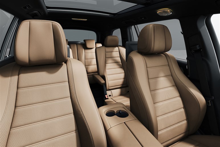 【独自】1600万円超!? アウディ史上最高級SUV「SQ9」は市販に向けニュルで限界テスト中…26年前半公開へ