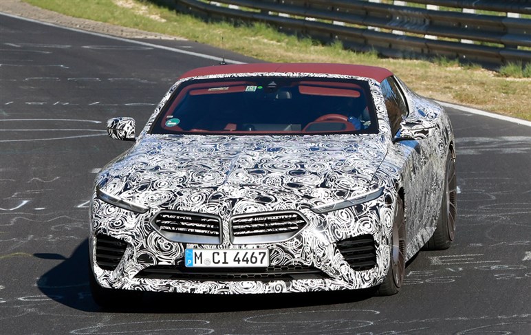 【幻の限定車】BMW「スカイトップ」がニュルで高速テスト中。約8000万円でも50台は一瞬で完売