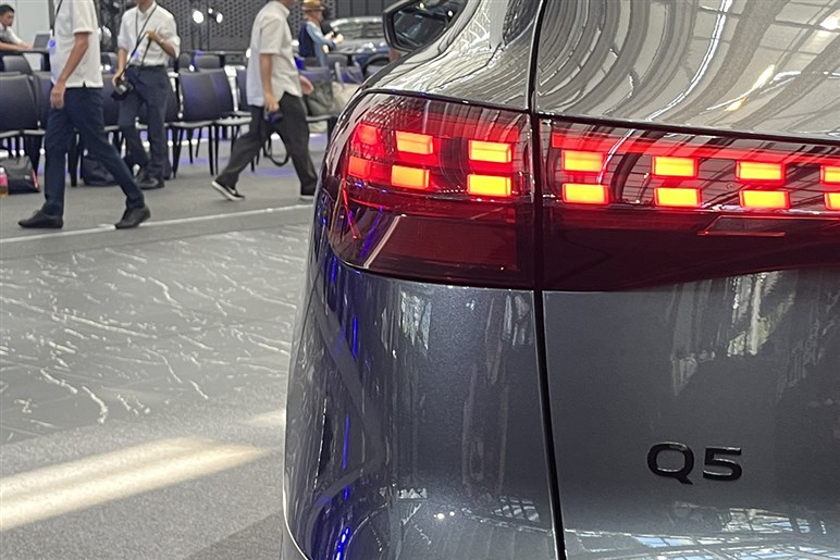 【8年ぶりのモデルチェンジ】アウディ新型「Q5」シリーズが日本デビュー。300台限定の特別仕様車を設定…価格は760万円から
