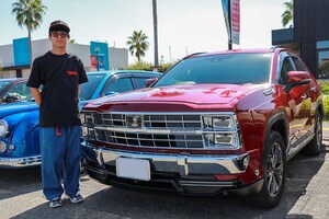 光岡「バディ」のオーナーは17歳の高校生!? 憧れのクルマをファミリカーにできたのは「プラド」乗りのおばあちゃんがカギでした