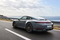 【電動ツインブースト！】新型「911」の目玉はハイブリ搭載「GTS」。加速が大幅進化の理由