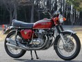 ホンダ CB1100を往年の名車仕様に! 3つのレトロフィットカスタム〈CB900F／CB750フォア／CB1100R〉