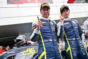 SROジャパンカップ第2ラウンドレース2はHitotsuyama with Cornes Racingが逆転勝利。前澤友作組が白熱バトルを制し3位