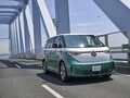フォルクスワーゲン ID.Buzz が日本デビュー。伝説の「タイプ2」の特徴を継承した、現代版のワーゲンバス