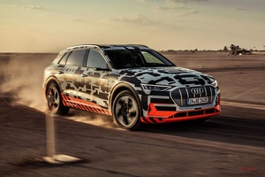 試乗　アウディeトロン・プロトタイプ　EVらしからぬ隙のない走り