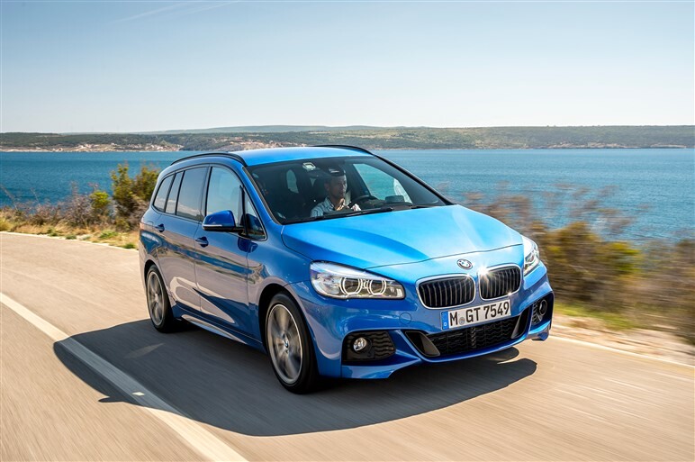 2シリーズ グランツアラー試乗、プレミアムな3列シートは買いか？