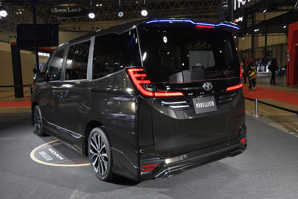 ZRR80 後期 ヴォクシー リアモデリスタエアロ 80系/ZRR80W/ZRR85W系 前期 VOXY/ヴォクシー DESIRE/デザイア リア