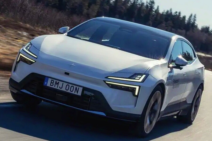 これぞ真の「クロスオーバー」！　複数の強みが高次元で共存　ポールスター4　試作車へ試乗