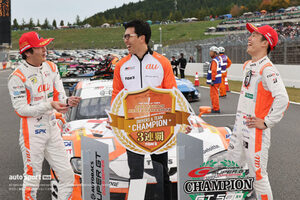 “勝って戴冠”を引き寄せた坪井翔のオーバーテイク「1周目に全集中していきました」【GT500優勝＆チャンピオン会見】