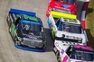 NASCARトラックシリーズ第21戦 日本人オーナーチームHREが多重クラッシュに巻き込まれリタイヤ