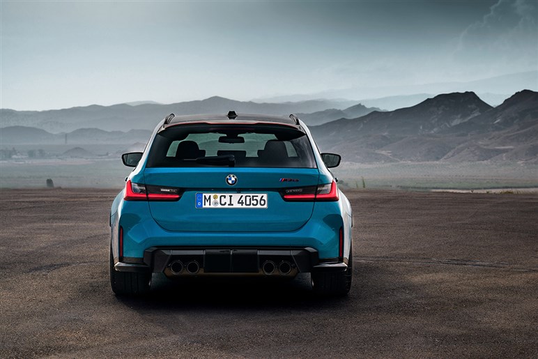 【0-100km/h加速は3.5秒】550psのBMW新型「M3 CSツーリング」を30台限定で日本導入…価格は2098万円