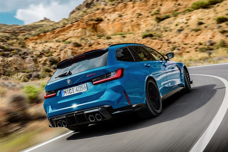 【0-100km/h加速は3.5秒】550psのBMW新型「M3 CSツーリング」を30台限定で日本導入…価格は2098万円