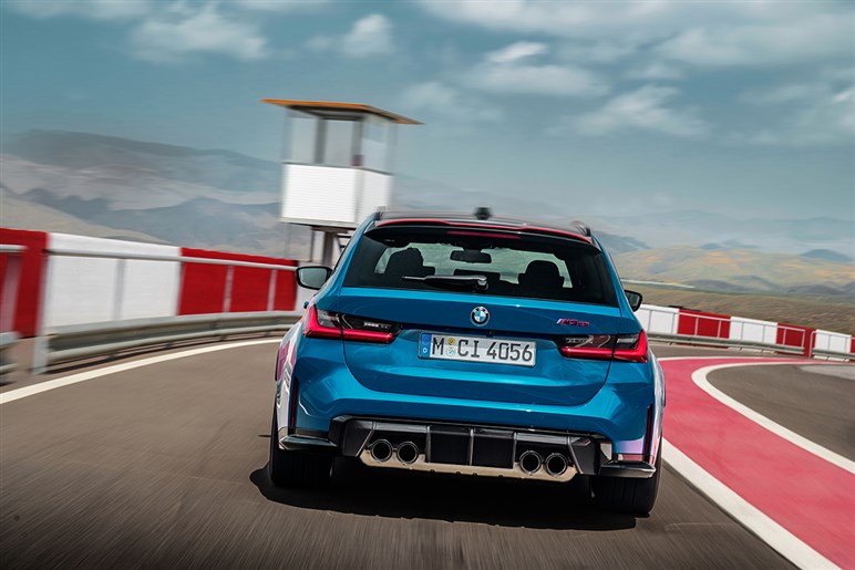 【0-100km/h加速は3.5秒】550psのBMW新型「M3 CSツーリング」を30台限定で日本導入…価格は2098万円