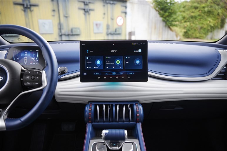 【50台限定の特別モデル】BYD新型「アット3 ブラックスタイル」を発売開始…価格は418万円から