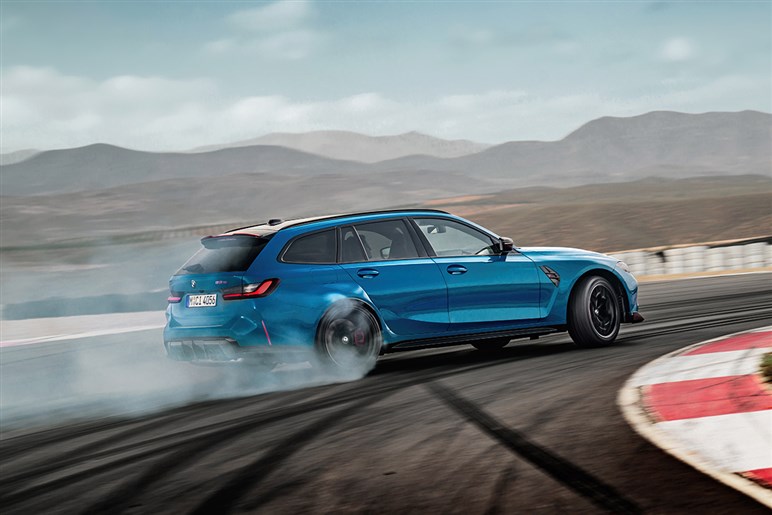 【0-100km/h加速は3.5秒】550psのBMW新型「M3 CSツーリング」を30台限定で日本導入…価格は2098万円
