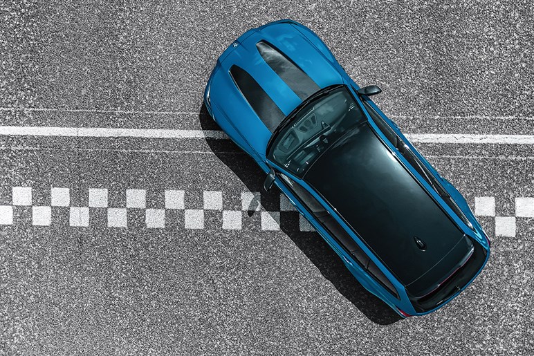 【0-100km/h加速は3.5秒】550psのBMW新型「M3 CSツーリング」を30台限定で日本導入…価格は2098万円
