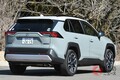 本当はどっちが使いやすい？ 人気の「SUV」とかつての定番「セダン」の使い勝手を徹底比較