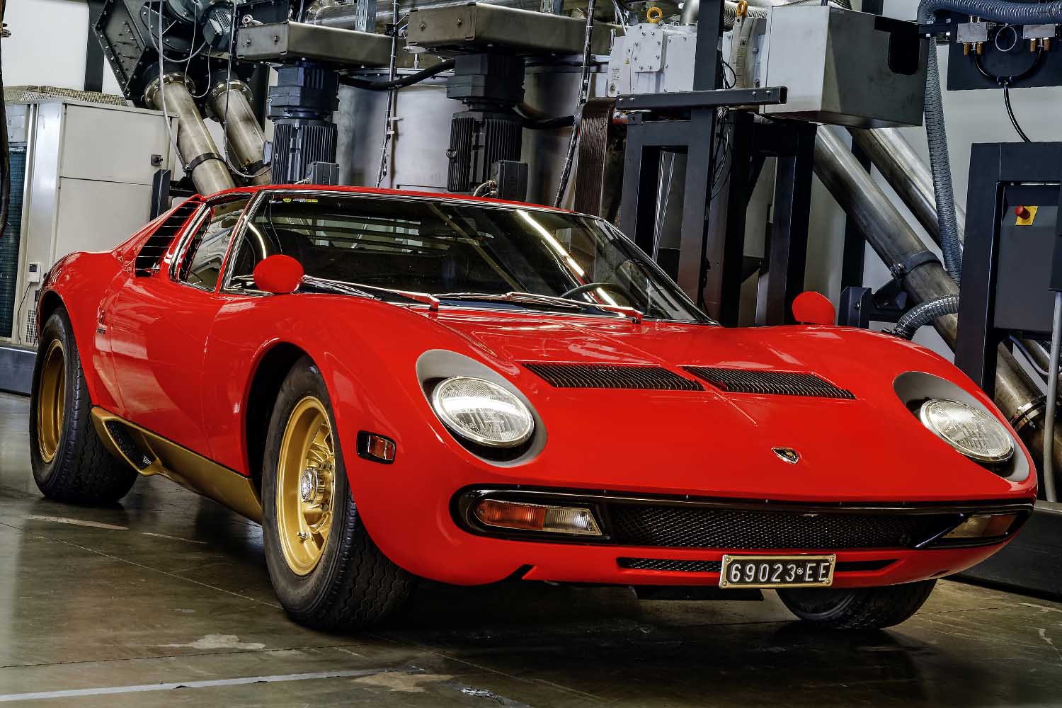 3億5000万円でランボルギーニ ミウラ が落札 復刻 カウンタック と同じプライスだった理由は Sv の称号にあり Auto Messe Web 自動車情報サイト 新車 中古車 Carview