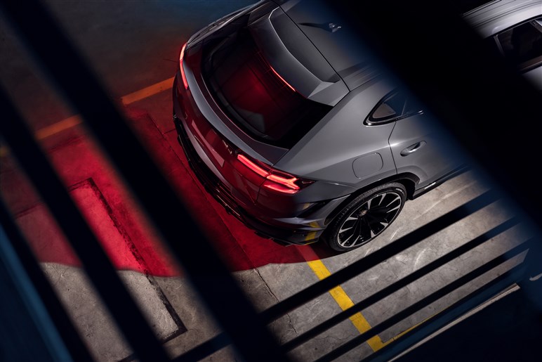 ランボルギーニ「ウルス S」発表。666馬力、最高305km/h、3000超の弩級SUV。新たに”エゴモード”も