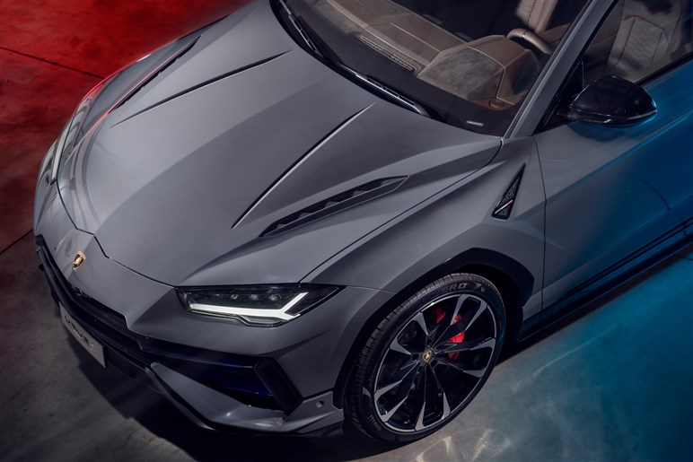 ランボルギーニ「ウルス S」発表。666馬力、最高305km/h、3000超の弩級SUV。新たに”エゴモード”も