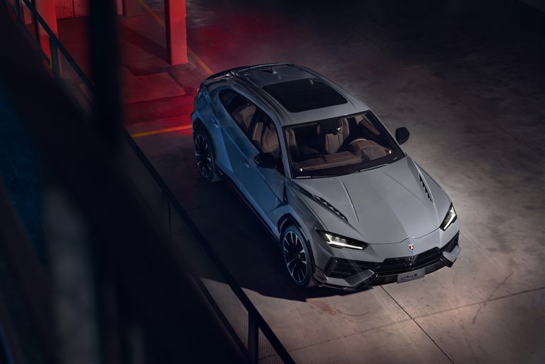 ランボルギーニ「ウルス S」発表。666馬力、最高305km/h、3000超の弩級SUV。新たに”エゴモード”も