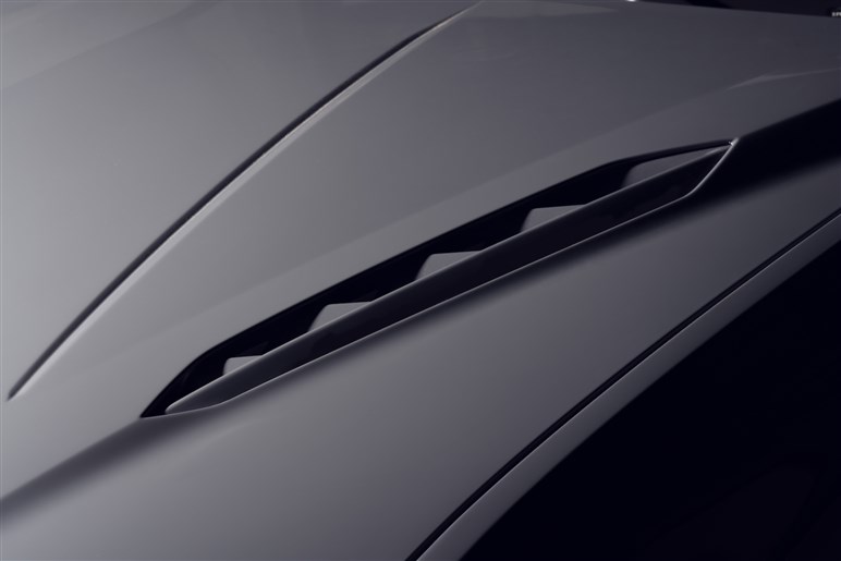 ランボルギーニ「ウルス S」発表。666馬力、最高305km/h、3000万円超の弩級SUV。新たに”エゴモード”も