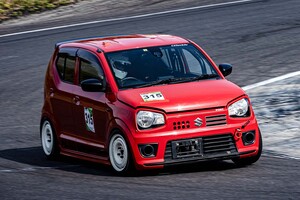 「東北660選手権」1クラスにあえてスズキHA36型「アルト」で参戦！ 3台体制で挑むチーム36の目論見とは