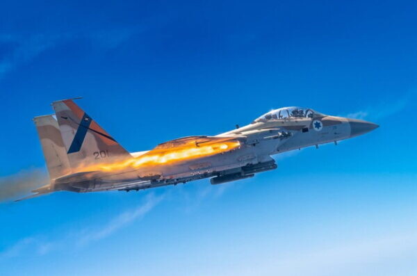 本当にイラン核兵器作れなくなった？ ステルス爆撃機の応援まで得たイスラエル でも米情報機関は悲観的な評価