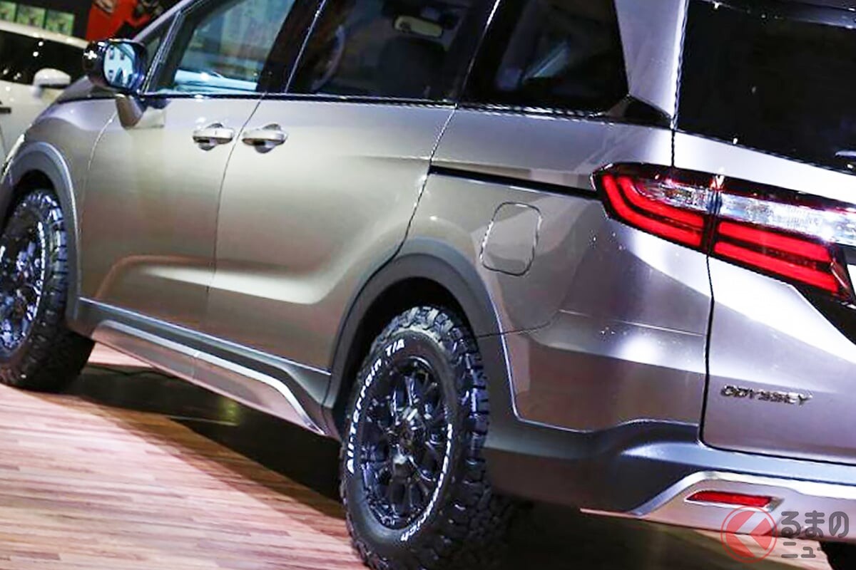 ホンダ「オデッセイ“SUV”」!? 超「豪華インテリア」×「リフトアップ」で超カッコいい！ 斬新ミニバンの提案「クロスクルーザー」コンセプトがスゴかった！