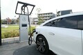 EV市場が「踊り場」でも投資を止めず。メルセデス・ベンツが急速充電網「ハイパワーチャージングハブ」にかける本気度とは