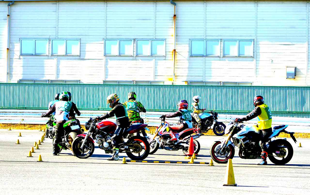 オートバイ杯ジムカーナ 参加全クラスの全車を紹介 スポット戦 C2級編 Webオートバイ 自動車情報サイト 新車 中古車 Carview