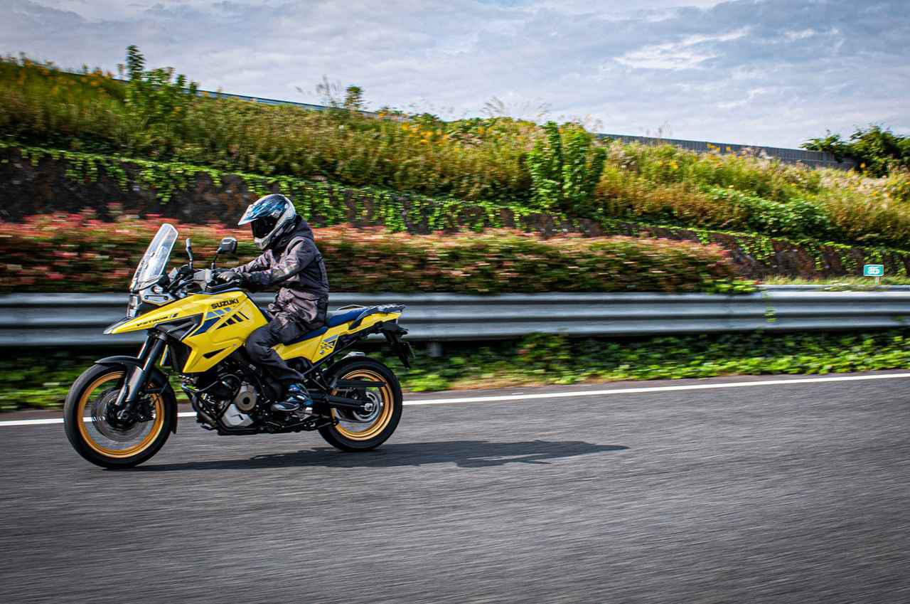 呆れるほどに疲れない Vストローム1050xtの走りを支えるのは スズキのバイクらしさ です Suzuki V Strom1050xt 快適編 Webオートバイ 自動車情報サイト 新車 中古車 Carview