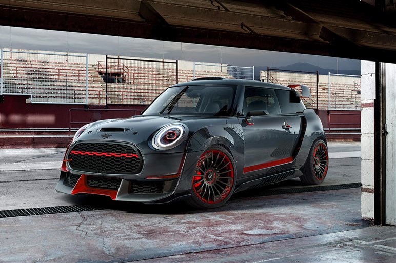 Mini 公道を走るレースカー Gp のコンセプトカーをnyショーで披露 Carview 自動車情報サイト 新車 中古車 Carview