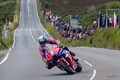 【現地レポート】2025マン島TT決勝4日目、スーパーストックTTレース2はハリソン選手（CBR1000RR-R）が優勝。山中正之選手も完走！