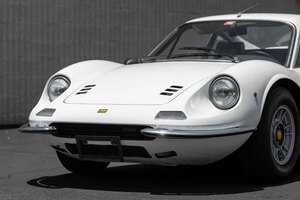 レストアすることが前提の「ディーノ246GT」でも落札価格は約3700万円！