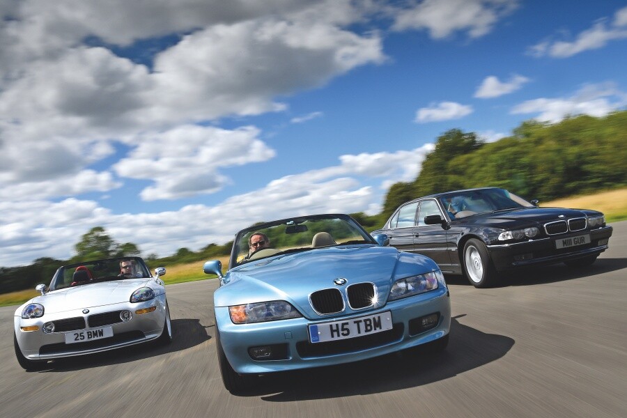 【007のQに選ばれたE】BMW Z3と750iL、Z8　1990年代のボンドカーを比較　前編
