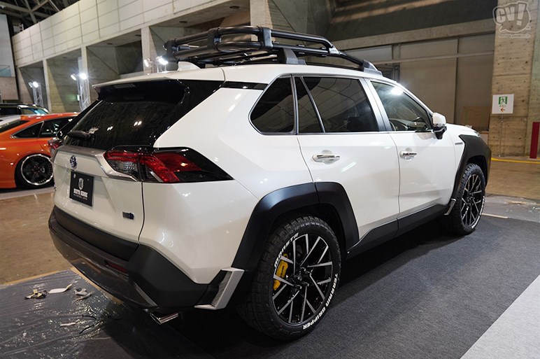 SUVカスタムの最前線に登場、トヨタRAV4カスタム7選 - 東京オートサロン