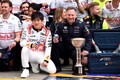 退任ホーナーにメッセージ。フェルスタッペン「すべてに感謝」角田裕毅「レッドブルの一員にしてくれてありがとう」
