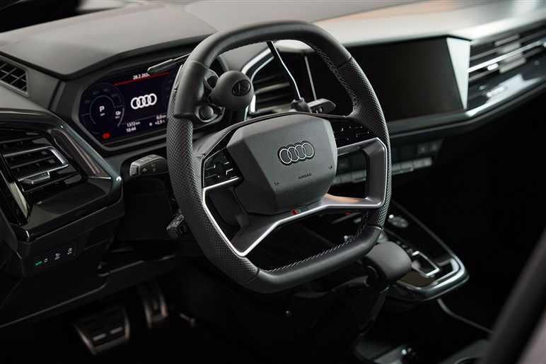 【打倒テスラ】「Q4 e-tron」が間もなくフェイスリフト。苦境が続くアウディの救世主になれるか？