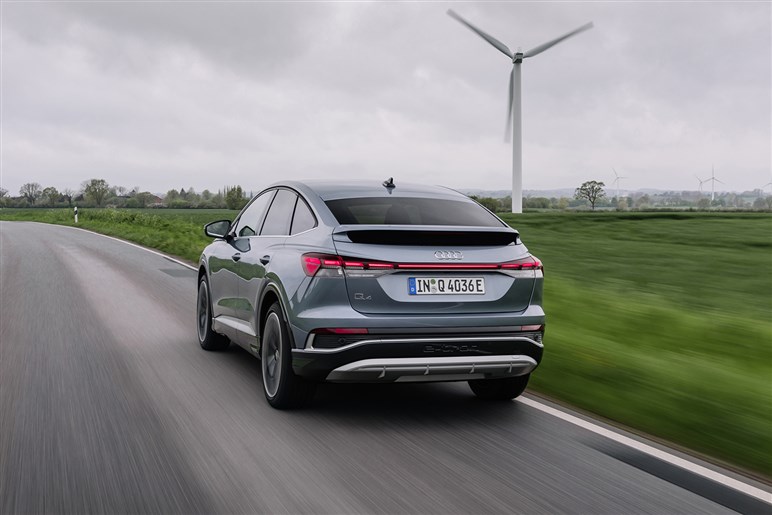 【打倒テスラ】「Q4 e-tron」が間もなくフェイスリフト。苦境が続くアウディの救世主になれるか？