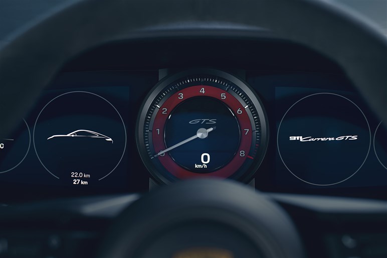 【朗報】新型「718ケイマン／ボクスター」はエンジン車もラインアップ。ただし、しばらくは現行型を安く併売か