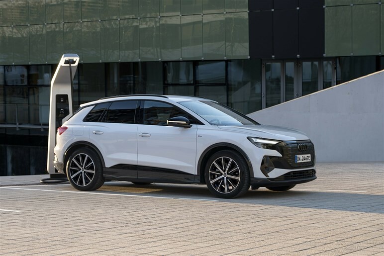 【打倒テスラ】「Q4 e-tron」が間もなくフェイスリフト。苦境が続くアウディの救世主になれるか？