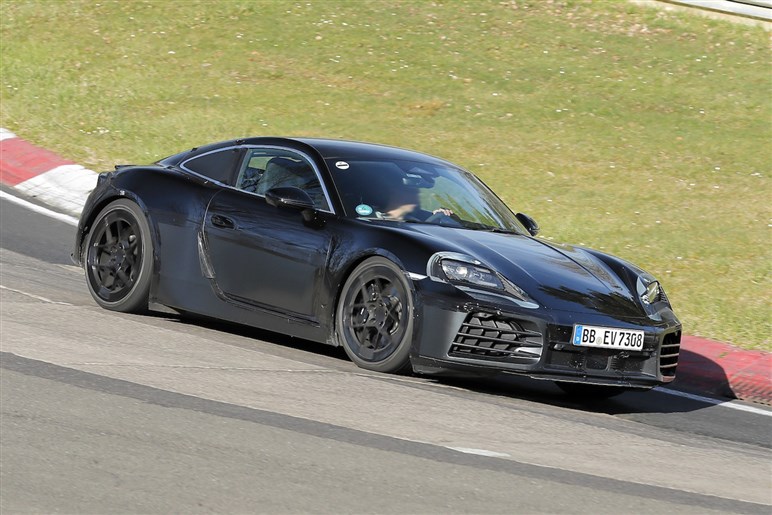 【朗報】新型「718ケイマン／ボクスター」はエンジン車もラインアップ。ただし、しばらくは現行型を安く併売か