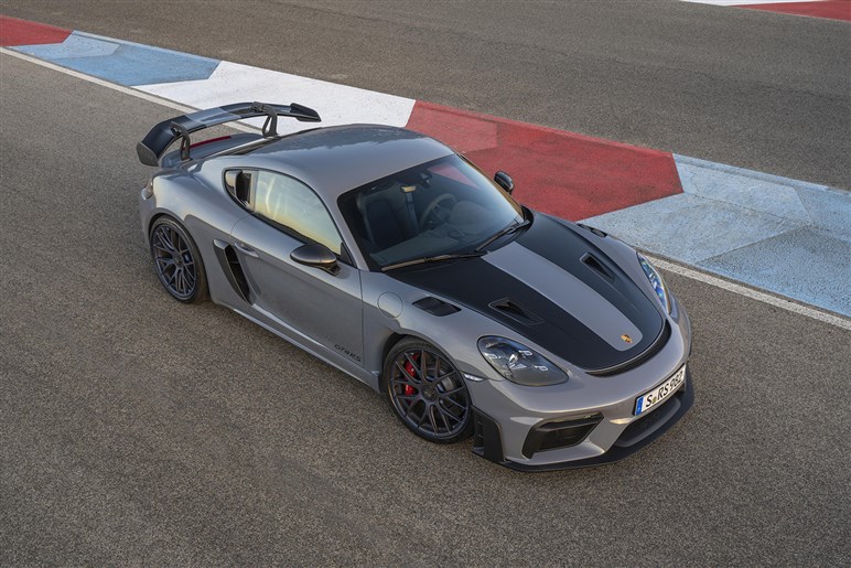 【朗報】新型「718ケイマン／ボクスター」はエンジン車もラインアップ。ただし、しばらくは現行型を安く併売か