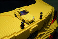 トヨタが新型「レゴランクル300」世界初公開！ 本物と見分けられる？ 重厚感ある1／1スケールがヤバい！
