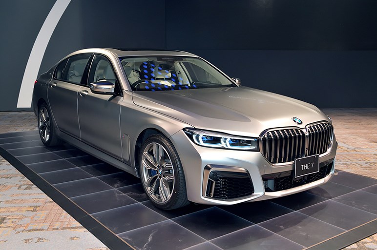 BMWがラグジュアリーに本腰。最上級SUVの新型X7と改良型7シリーズが日本上陸