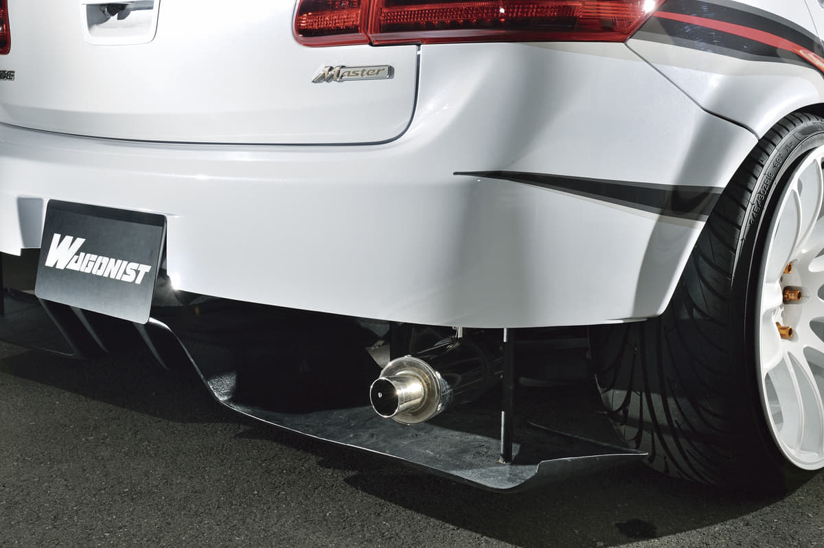 ドリンク厳禁 1500kmでタイヤがズタボロ 店に入れない シャコタン道 を貫くオーナーの苦労５つ Auto Messe Web 自動車 情報サイト 新車 中古車 Carview