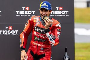 【MotoGP】マルケス、”本能”を抑えきれず鬼プッシュ！「タイトル争いのことを考えて、2位に留まるべきだった」