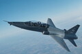 「軍隊の航空機＝戦闘機じゃないの？」←違います！ 戦わない軍用機ってナニ？ 民間企業が飛ばす “まんま戦闘機”なんてのも