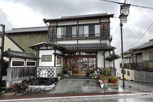「桜えび天国」静岡県の由比の超穴場!! 暖簾もないし「本日休業」!? 予約必須の昭和レトロ感満載店「玉鉾（たまほこ）」で頂く愛情タップリの桜えび料理